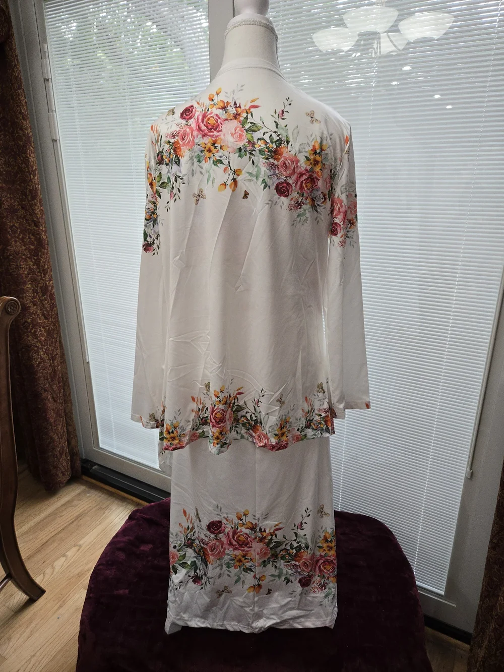 Floral White Long Jacket  & Maxi Dress Set - White Size Large 2 Piece